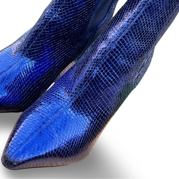 🎩🗝️NWOB $219 Marc Fisher LTD Blue Metallic Leather Boots - Picture 6 of 15